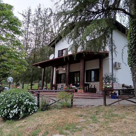 Bed And Breakfast Margherita & Home Restaurant Gerano Esterno foto