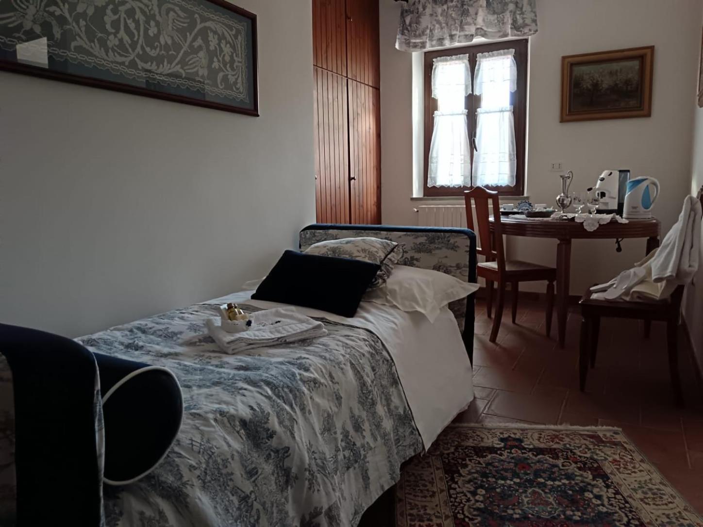 Bed And Breakfast Margherita & Home Restaurant Gerano Esterno foto